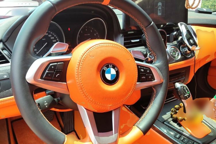Used BMW Z4 2009 sDrive23i Leading Model Steering Wheel