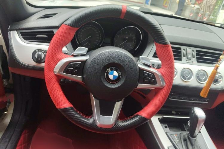 Used BMW Z4 2009 sDrive23i Leading Model Steering Wheel