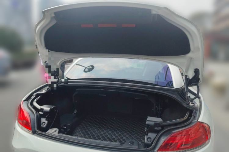 Used BMW Z4 2009 sDrive23i Leading Model Trunk
