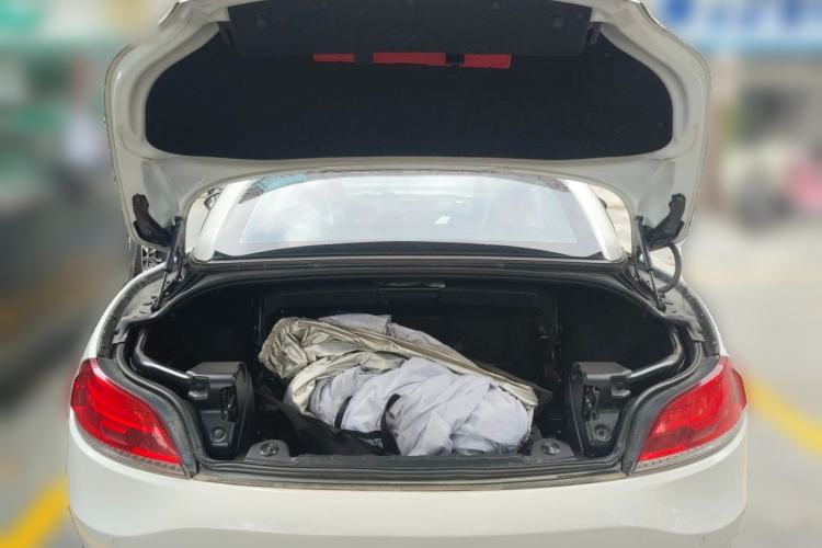 Used BMW Z4 2009 sDrive23i Leading Model Trunk