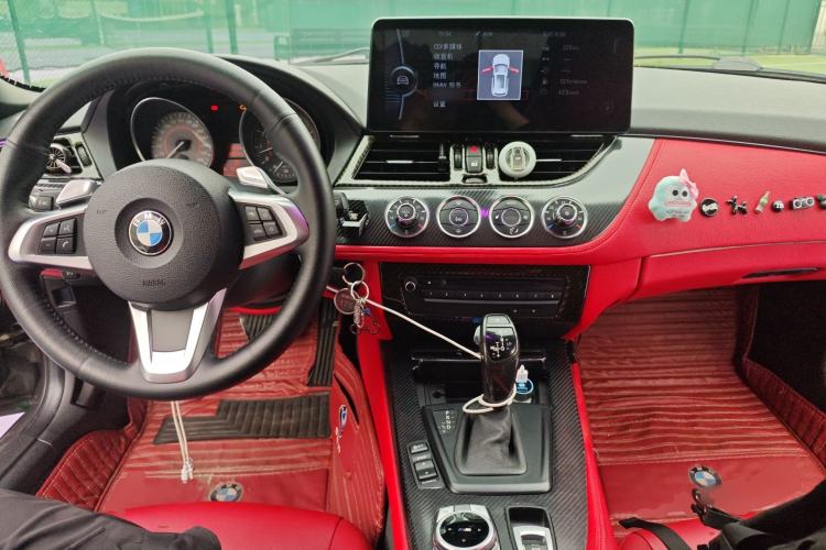 Used BMW Z4 2009 sDrive23i Leading Model Center Console