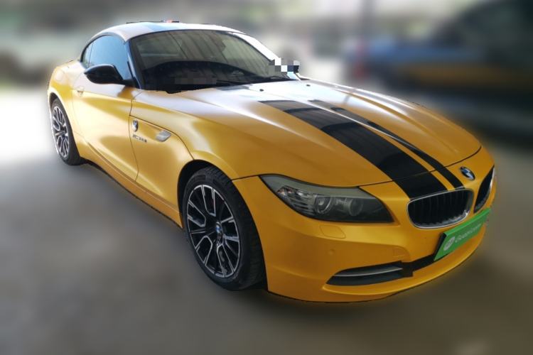 Used BMW Z4 2009 sDrive23i Leading Model Front Right 45 Deg