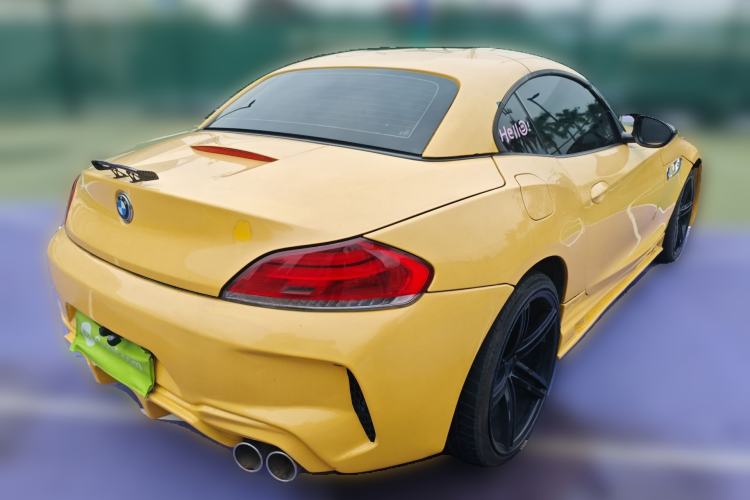 Used BMW Z4 2009 sDrive23i Leading Model Rear Right 45 Deg