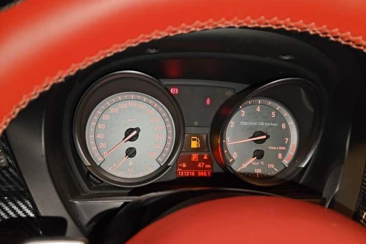 Used BMW Z4  Instrument Cluster