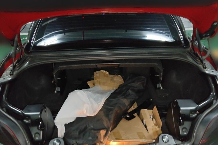 Used BMW Z4  Trunk