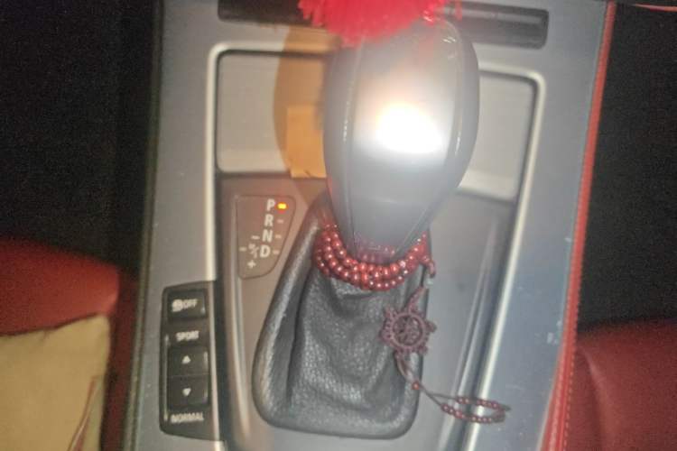 Used BMW Z4 2011 sDrive23i Flame Limited Edition Gear Lever