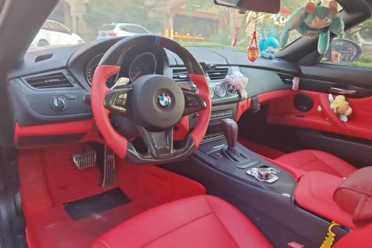Used BMW Z4 2011 sDrive23i Flame Limited Edition Center Console