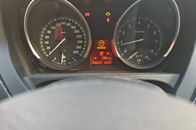 Used BMW Z4 2011 sDrive23i Flame Limited Edition Odometer Close Up