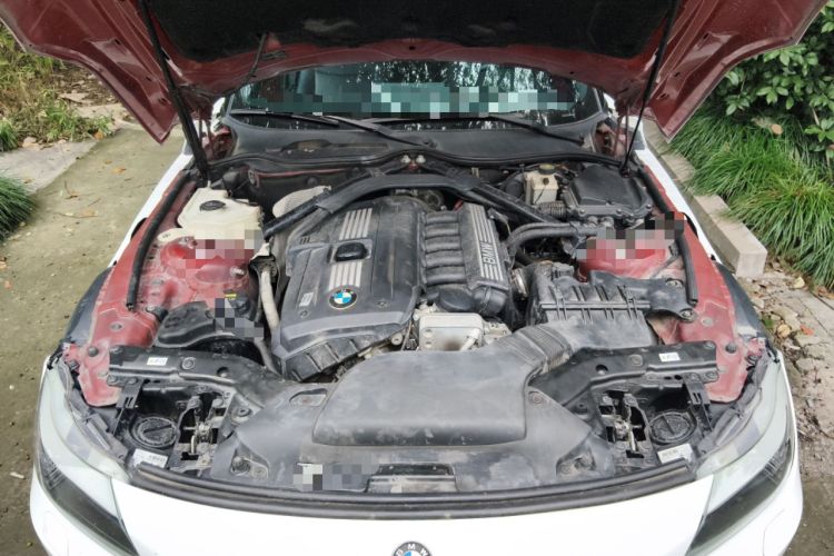 Used BMW Z4 2011 sDrive23i Flame Limited Edition Engine Bay