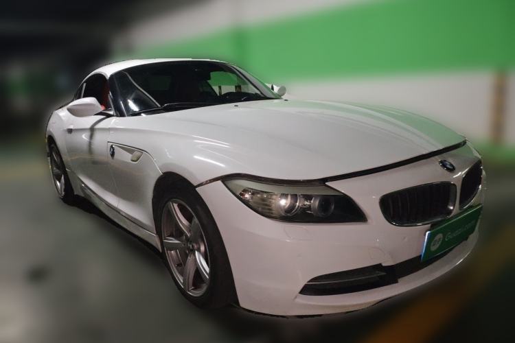 Used BMW Z4 2011 sDrive23i Flame Limited Edition Front Right 45 Deg