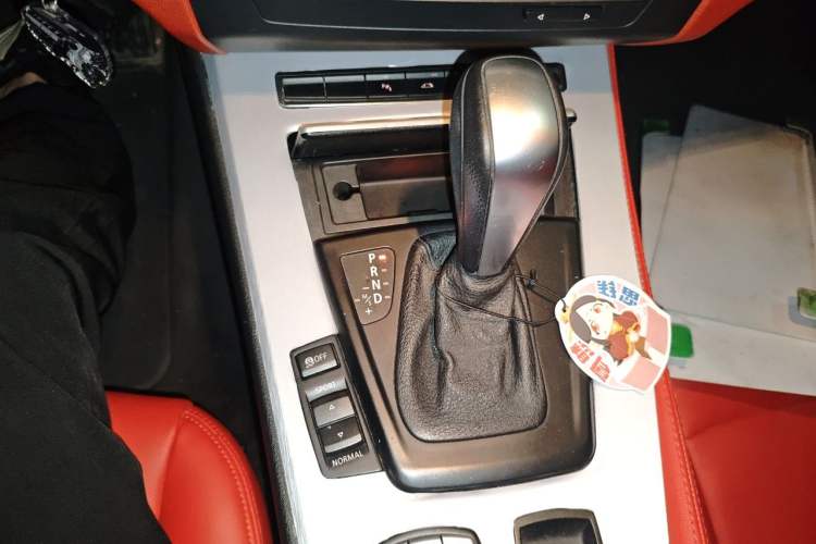 Used BMW Z4 2011 sDrive23i Flame Limited Edition Gear Lever