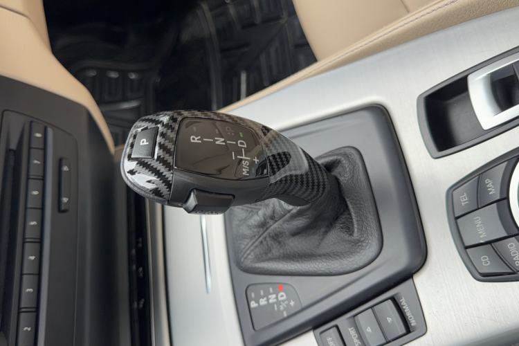 Used BMW Z4 2011 sDrive23i Flame Limited Edition Gear Lever