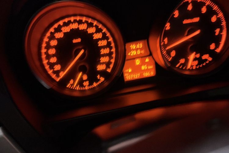 Used BMW Z4 2011 sDrive23i Flame Limited Edition Odometer Close Up