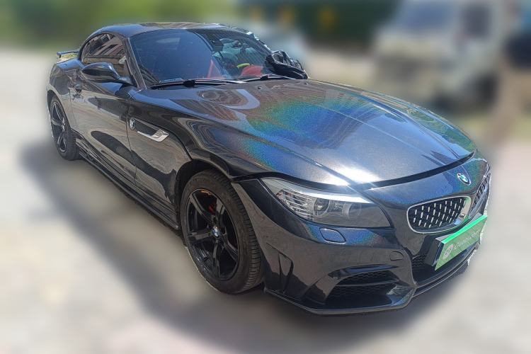 Used BMW Z4 2012 sDrive20i Luxury Model Front Right 45 Deg