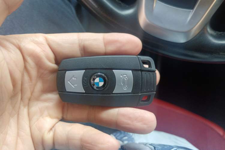 Used BMW Z4 2012 sDrive20i Luxury Model Vehicle Key