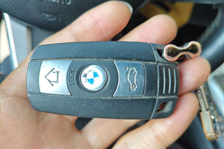 Used BMW Z4 2012 sDrive20i Luxury Model Vehicle Key