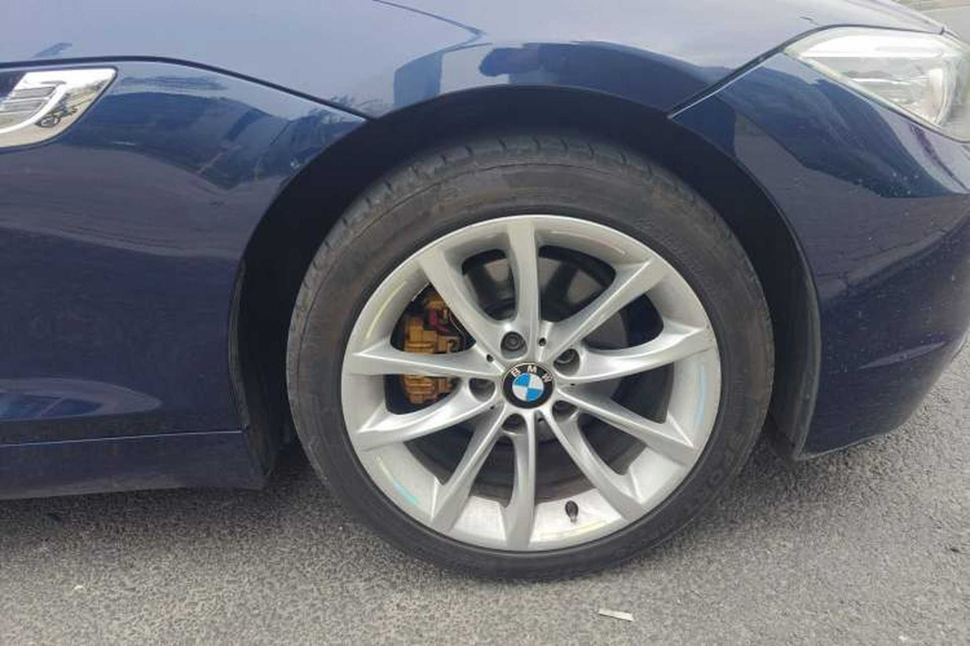 Used BMW Z4 2012 sDrive20i Luxury Model Exterior 7