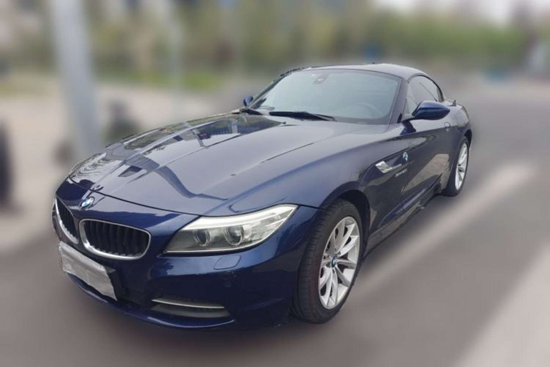 Used BMW Z4 2012 sDrive20i Luxury Model Front Left 45 Deg