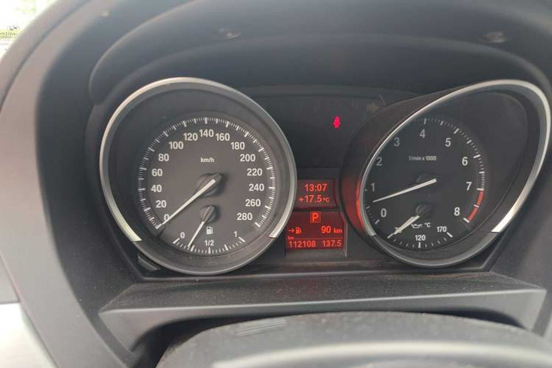 Used BMW Z4 2012 sDrive20i Luxury Model Instrument Cluster
