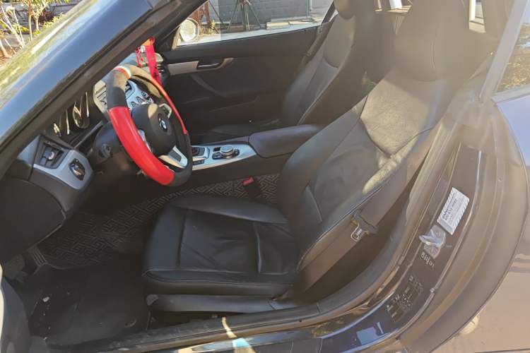 Used BMW Z4 2012 sDrive20i Luxury Model Left Front Seat