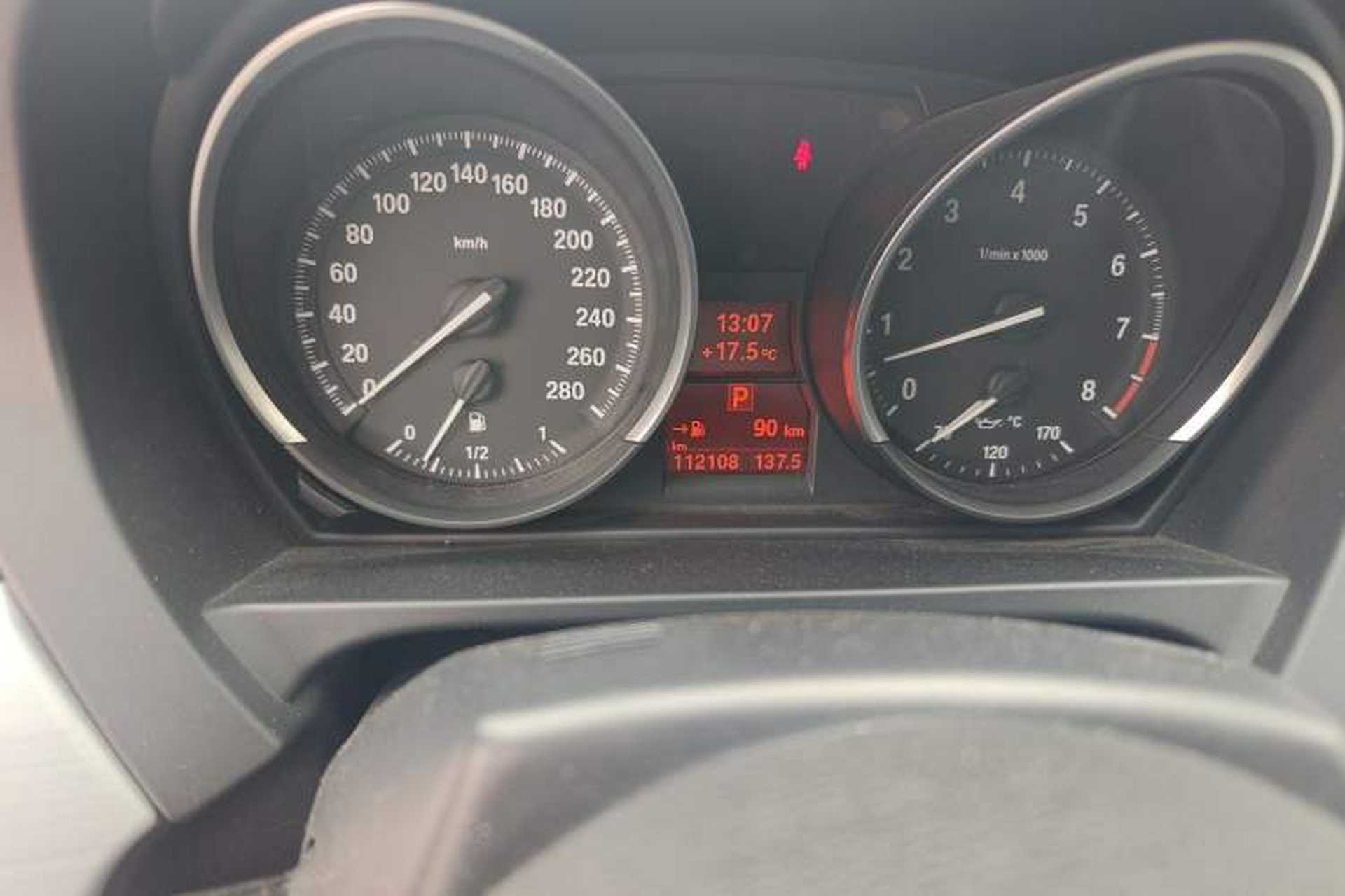 Used BMW Z4 2012 sDrive20i Luxury Model Odometer Close Up