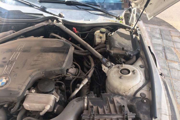 Used BMW Z4 2012 sDrive20i Luxury Model Engine Bay Left