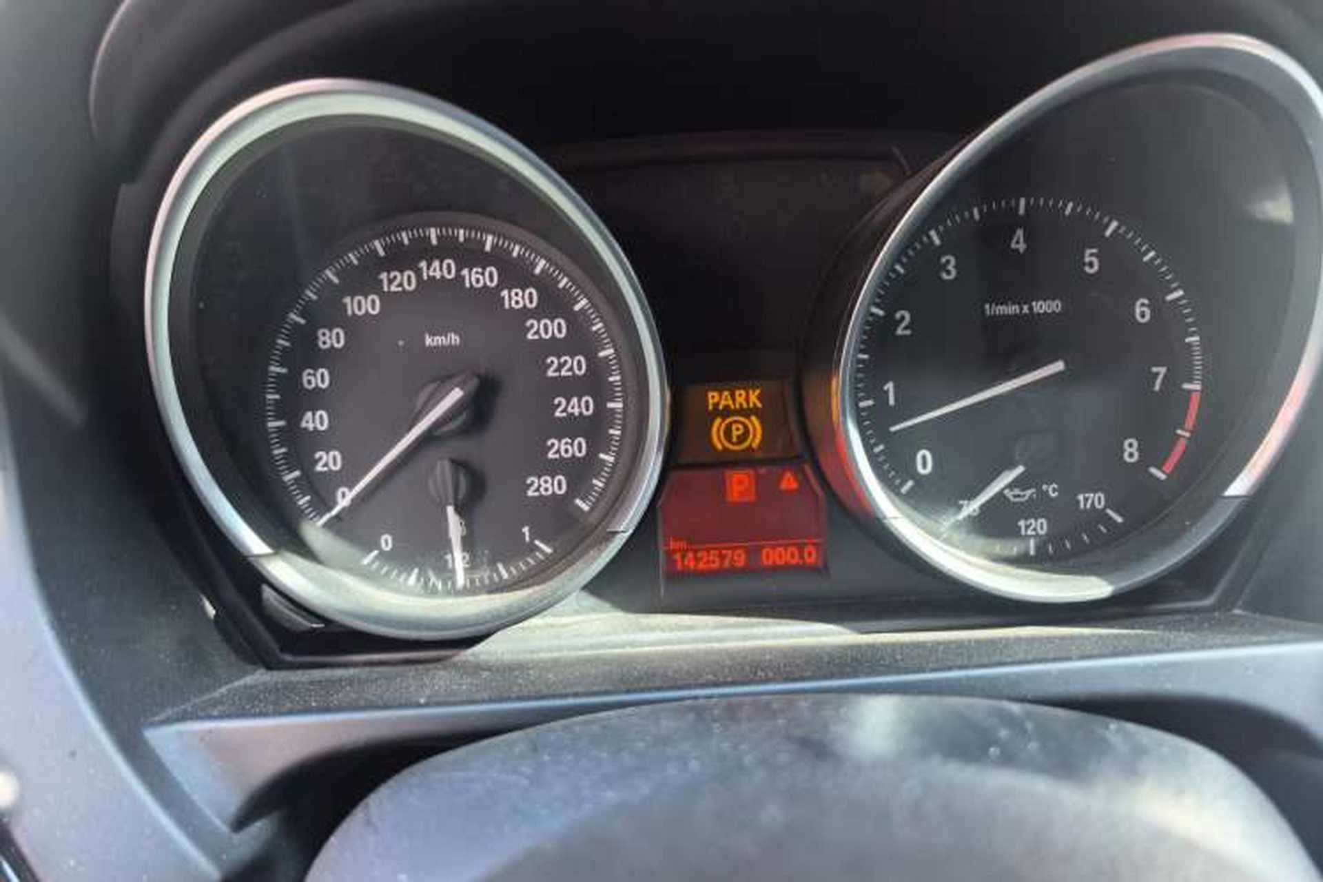 Used BMW Z4 2012 sDrive20i Luxury Model Instrument Cluster