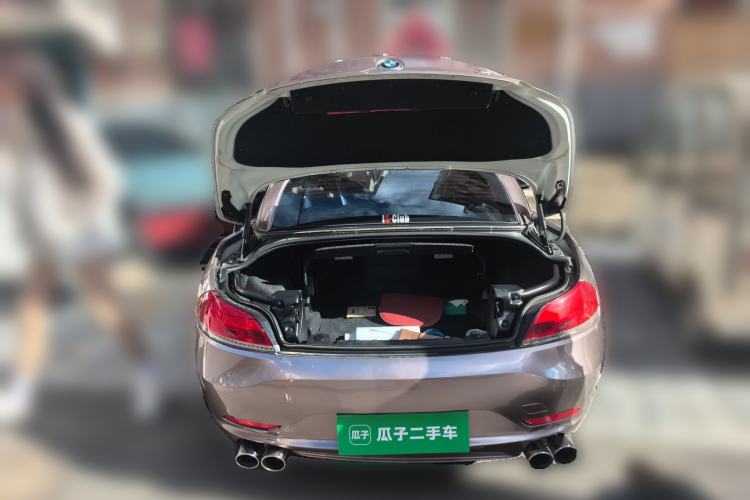 Used BMW Z4 2012 sDrive20i Luxury Model Trunk