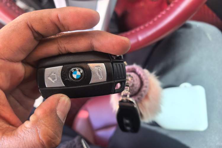 Used BMW Z4 2012 sDrive20i Luxury Model Vehicle Key