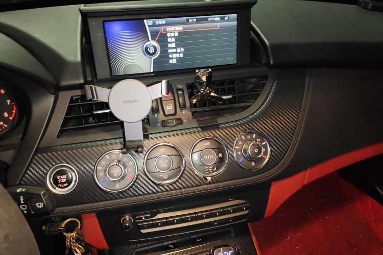 Used BMW Z4 2012 sDrive20i Luxury Model Audio And AC Panel