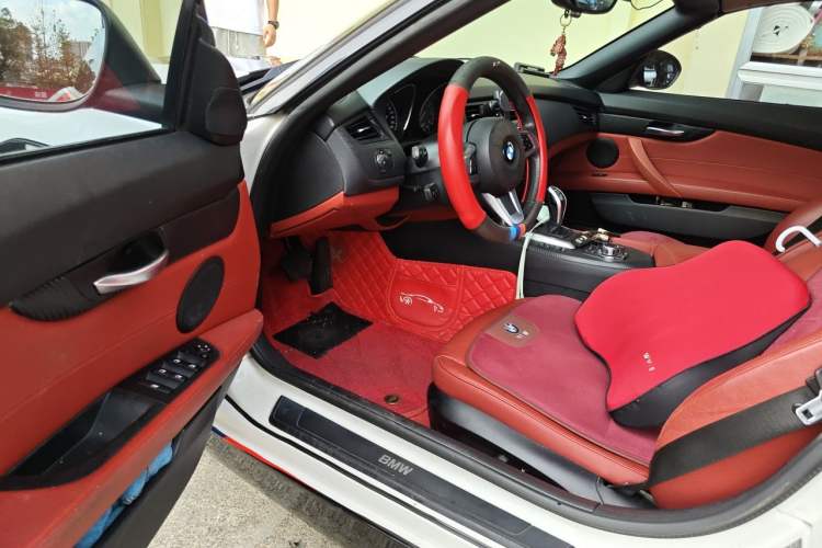 Used BMW Z4 2012 sDrive20i Luxury Model Driver Seat