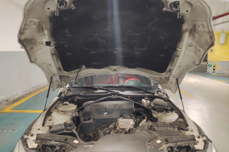 Used BMW Z4 2012 sDrive20i Luxury Model Engine Bay