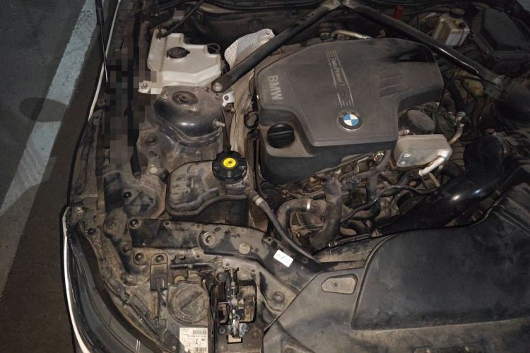 Used BMW Z4 2012 sDrive20i Luxury Model Engine Bay Right