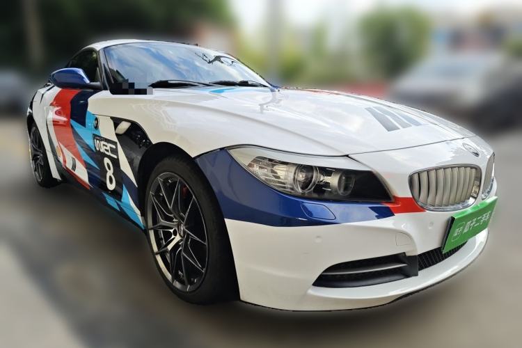 Used BMW Z4 2012 sDrive20i Luxury Model Front Right 45 Deg