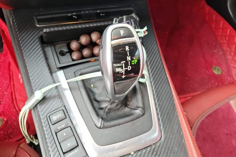 Used BMW Z4 2012 sDrive20i Luxury Model Gear Lever