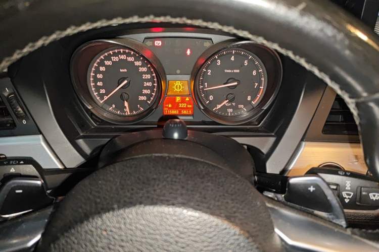 Used BMW Z4 2012 sDrive20i Luxury Model Instrument Cluster