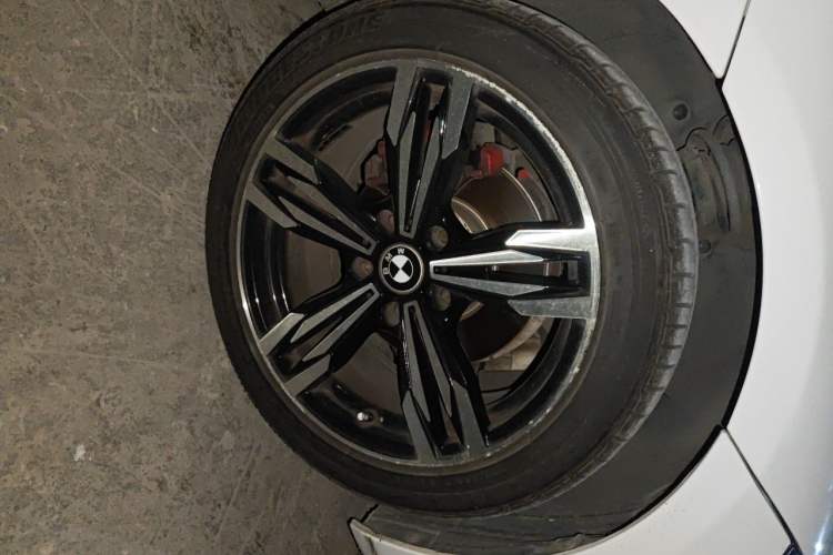 Used BMW Z4 2012 sDrive20i Luxury Model Right Front Wheel Hub