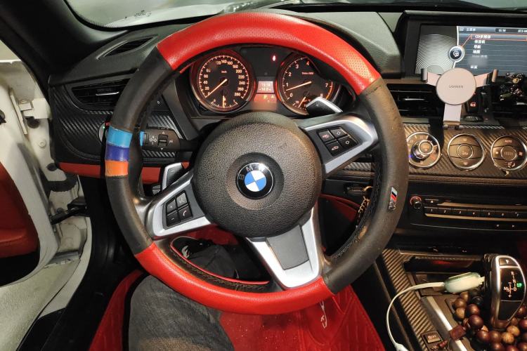 Used BMW Z4 2012 sDrive20i Luxury Model Steering Wheel