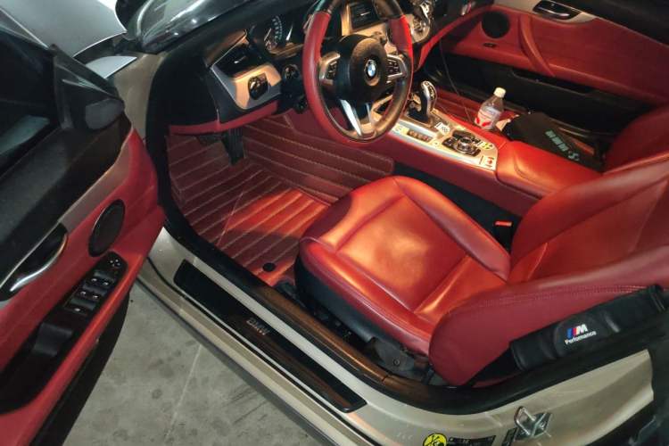 Used BMW Z4 2012 sDrive20i Luxury Model Driver Seat