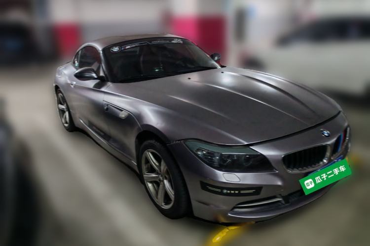 Used BMW Z4 2012 sDrive20i Luxury Model Front Right 45 Deg