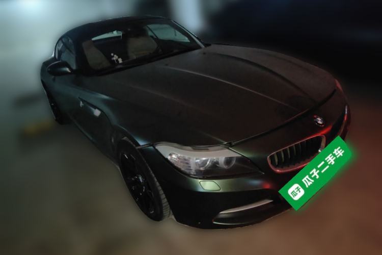 Used BMW Z4 2012 sDrive20i Luxury Model Front Right 45 Deg