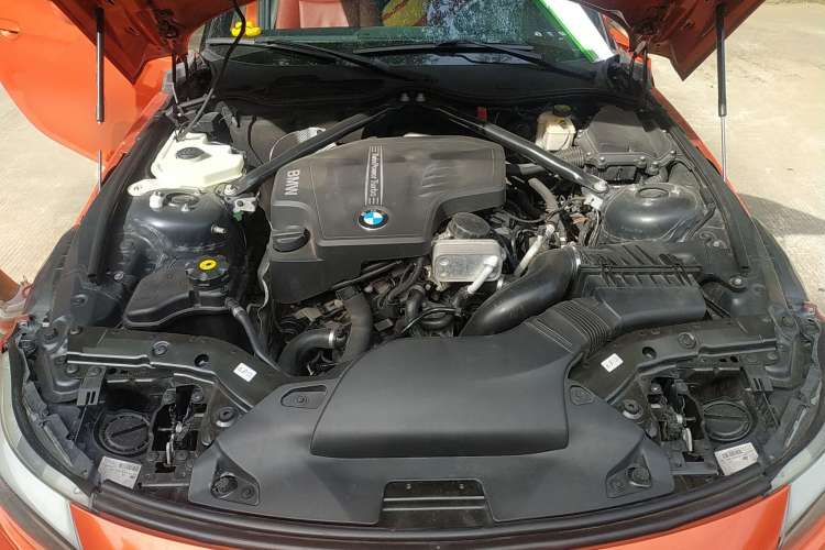 Used BMW Z4 2012 sDrive20i Luxury Model Engine Bay