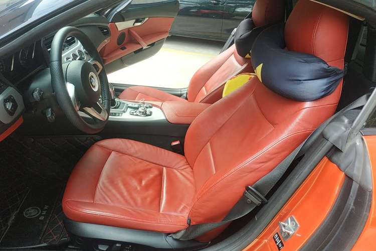 Used BMW Z4 2012 sDrive20i Luxury Model Left Front Seat