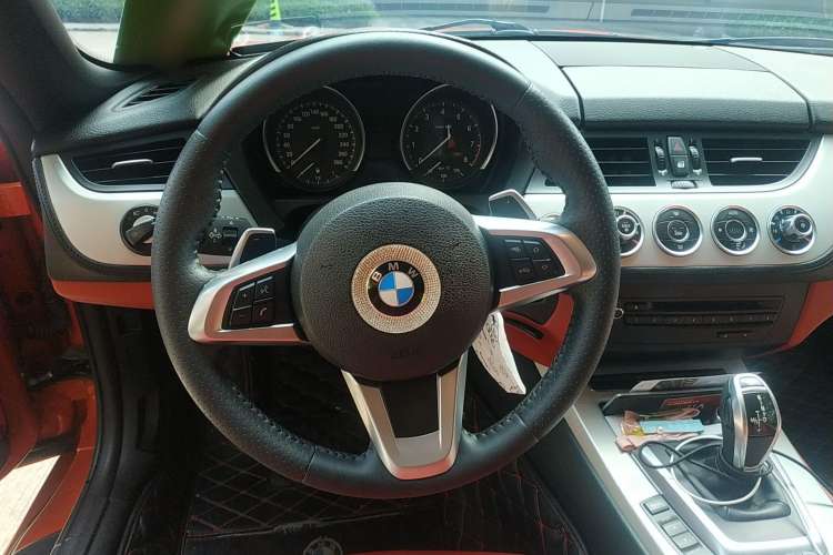 Used BMW Z4 2012 sDrive20i Luxury Model Steering Wheel