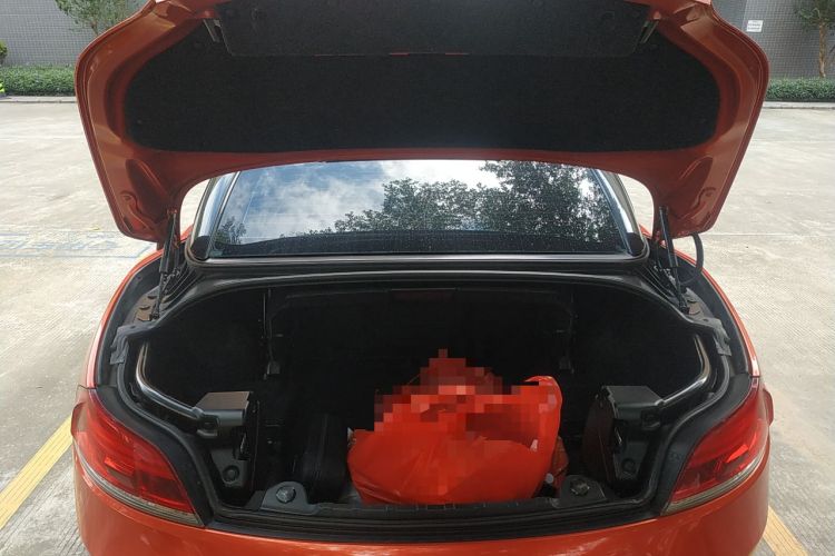 Used BMW Z4 2012 sDrive20i Luxury Model Trunk