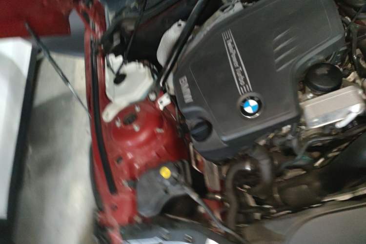 Used BMW Z4 2012 sDrive20i Luxury Model Engine Bay Right