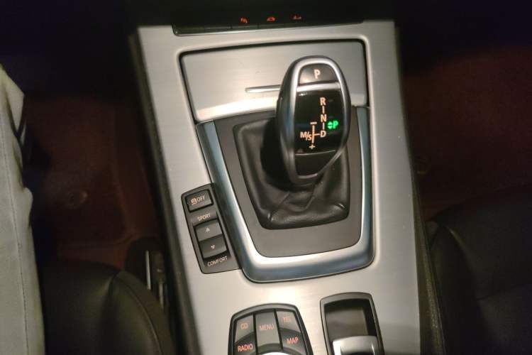 Used BMW Z4 2012 sDrive20i Luxury Model Gear Lever