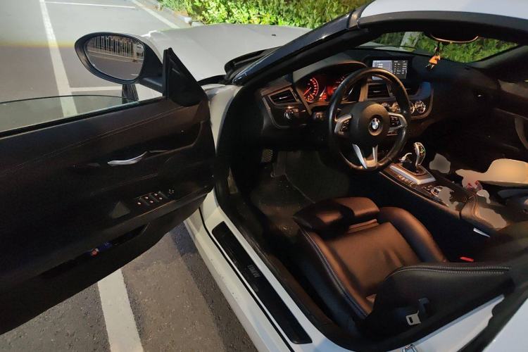 Used BMW Z4 2012 sDrive20i 10th Anniversary Edition Driver Seat