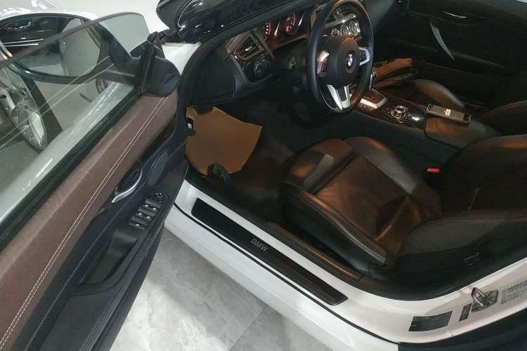 Used BMW Z4 2012 sDrive20i Luxury Model Driver Seat