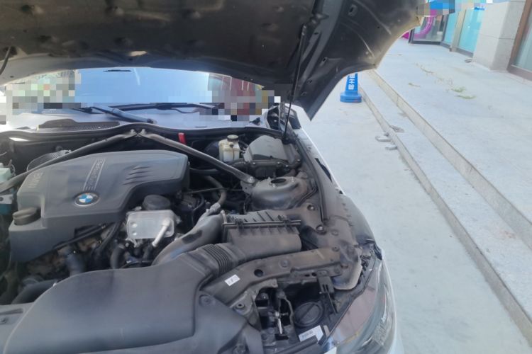 Used BMW Z4 2012 sDrive28i Leading Model Engine Bay Left